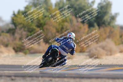 media/Dec-18-2022-SoCal Trackdays (Sun) [[8099a50955]]/Turn 7 Backside (1125am)/